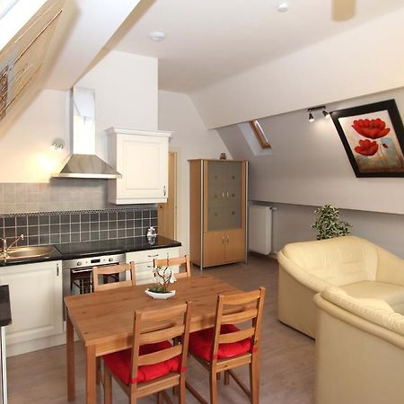 Old Saxo Apartment Ieper Room photo
